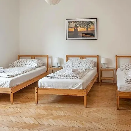 Dobry Kanec - *